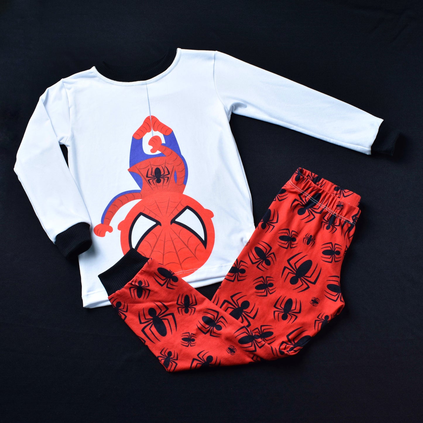 Pijama Peter, el Niño Araña 🕷️🕸️
