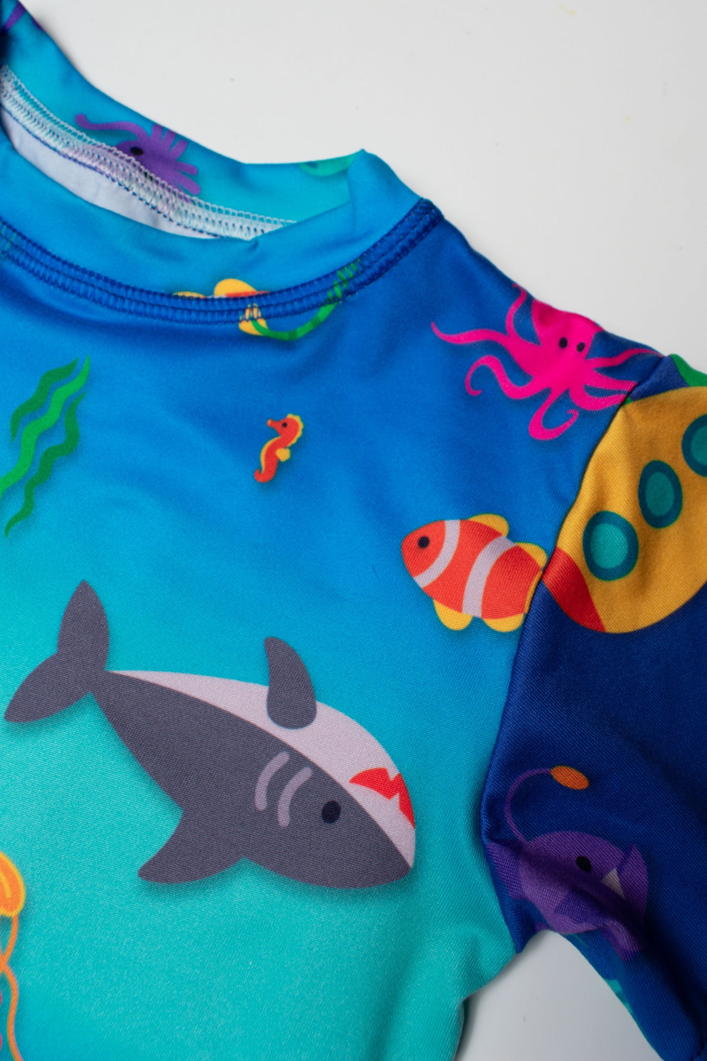 Pijama Aventuras bajo el Mar 🐋⚓