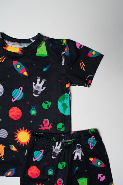 Pijama Misión: Vecinos Espaciales 🚀🪐
