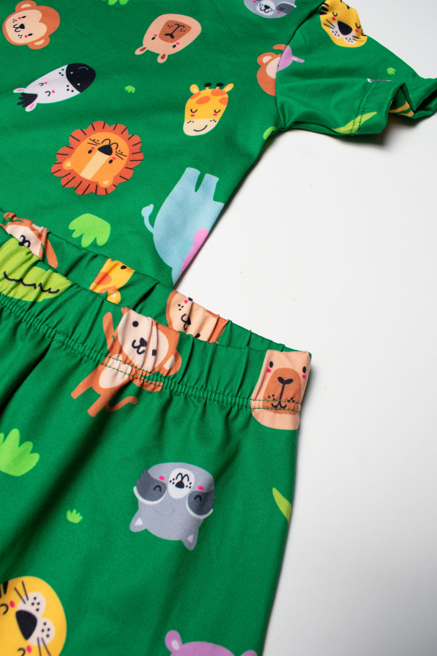 Pijama Expedición Selva Mágica 🦁🌳