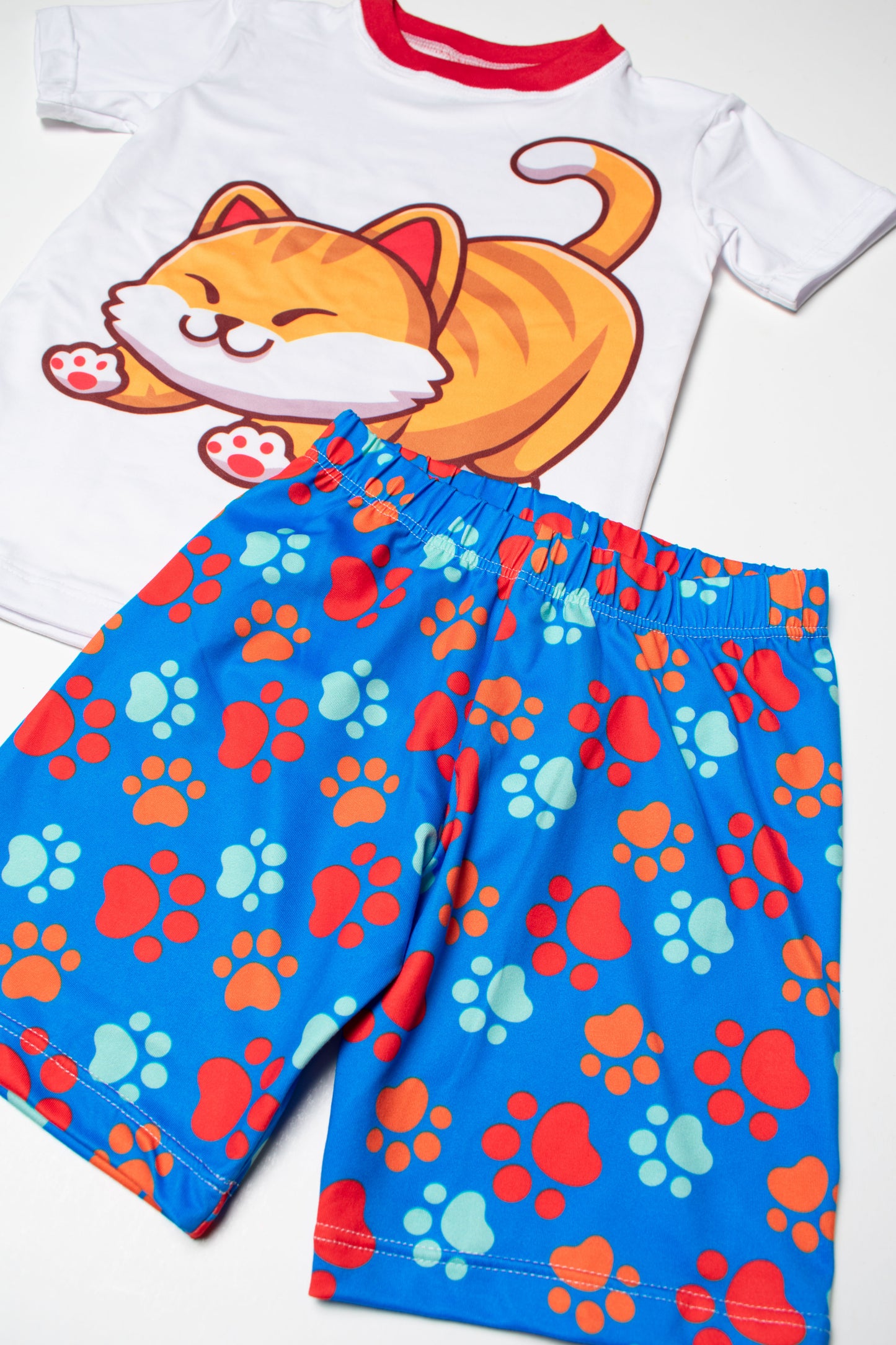 Pijama Michi, el Gatito Travieso 🐈