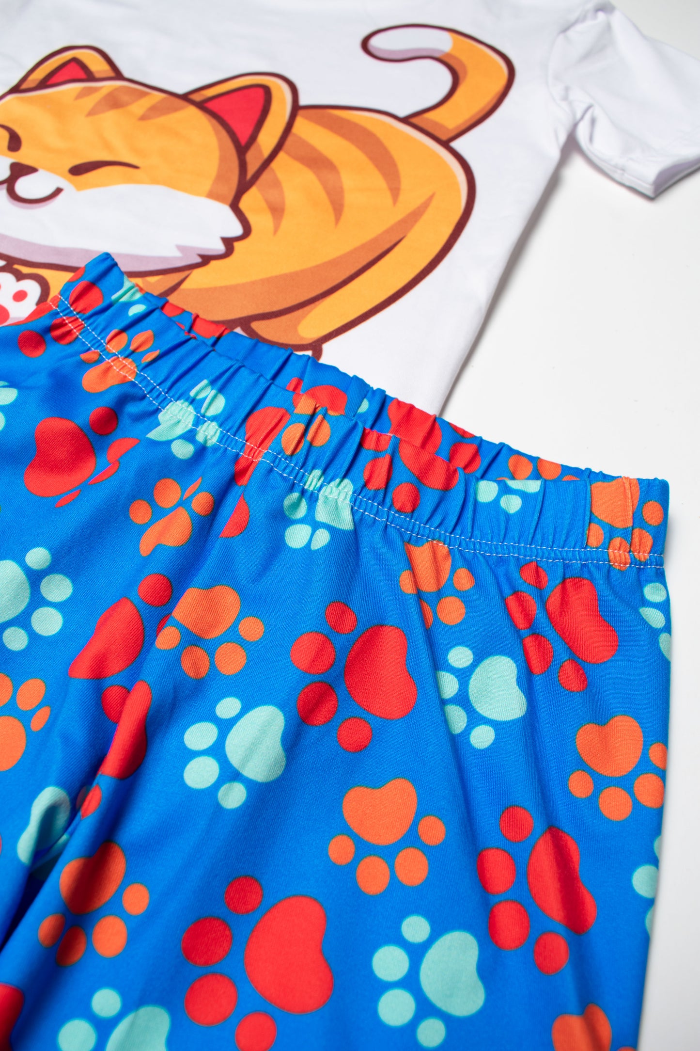 Pijama Michi, el Gatito Travieso 🐈