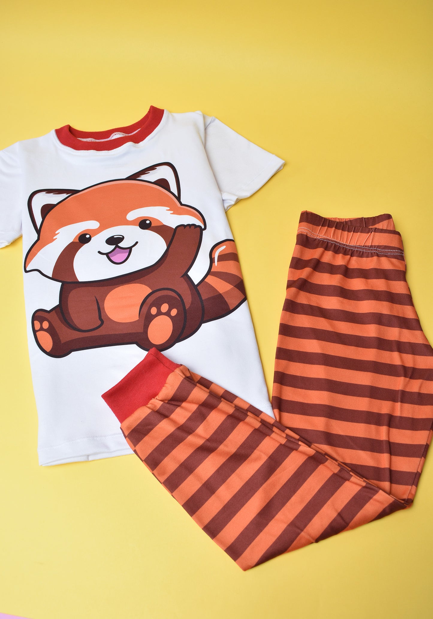 Pijama Panda Roja, la Curiosa 🦊
